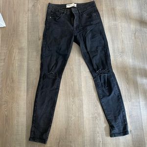 Black skinny jeans